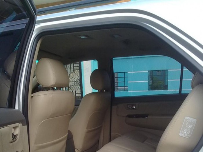 Bán nhanh Fortuner Bạc 2013 xăng tự động xe đẹp nguyên thủy