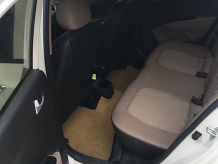 Bán Xe Hyundai I10 1.25 số sàn 2017 màu trắng  đẹp hết sảy.