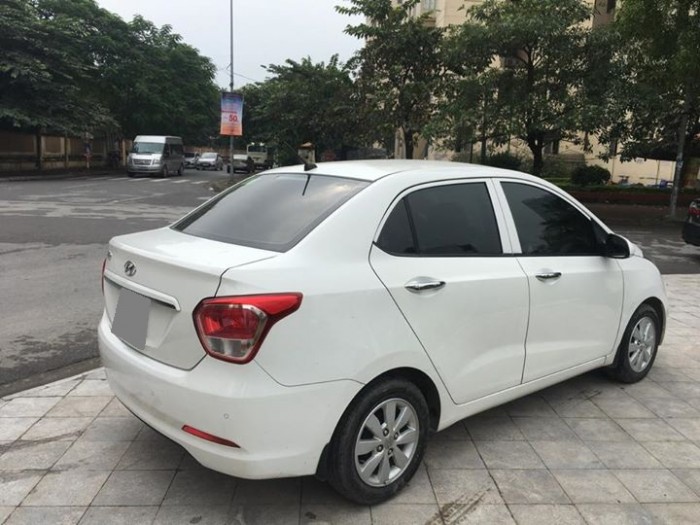 Bán Xe Hyundai I10 1.25 số sàn 2017 màu trắng  đẹp hết sảy.
