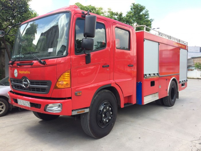 Xe chữa cháy Hino FG 6 khối, 5m3 nước 1m3 bọt foam