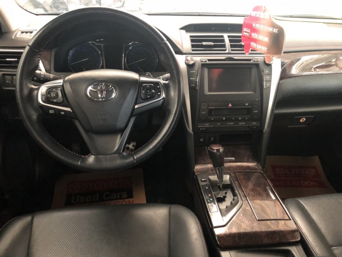 Bán xe cũ Camry 2.5Q đời 2016, giá còn giảm nhiều ưu đãi