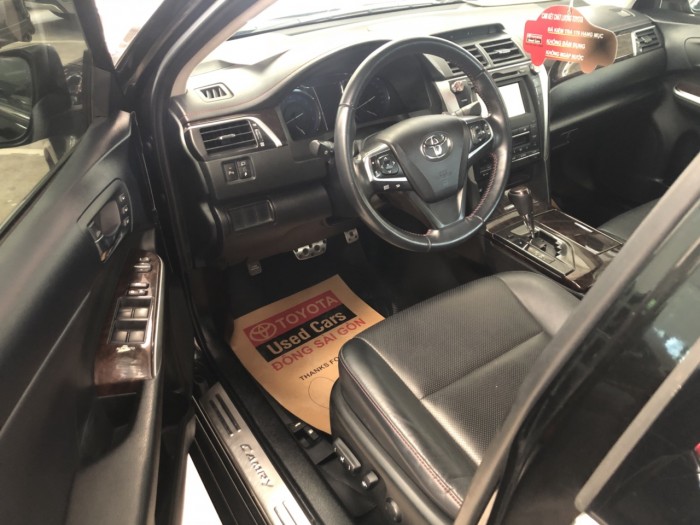 Bán xe cũ Camry 2.5Q đời 2016, giá còn giảm nhiều ưu đãi