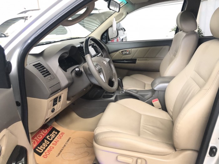 Bán Fortuner Máy xăng 2012 Tự động, giá tốt cực tốt