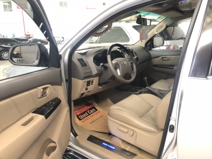 Bán Fortuner Máy xăng 2012 Tự động, giá tốt cực tốt