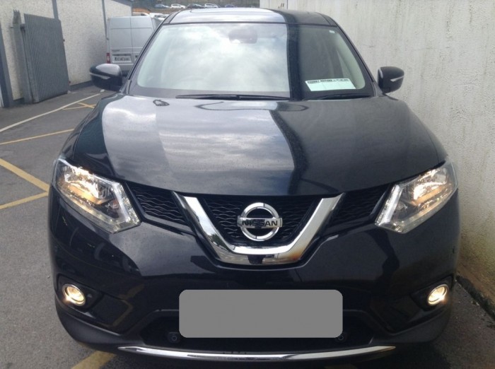 Bán Nissan Xtrail 2017 đk 2018 màu đen xe đi 11 000 km mới tinh.