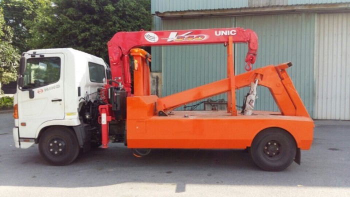 Xe cứu hộ giao thông Hino FC gắn cẩu Unic V340 3 tấn