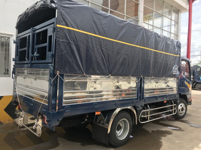 tera240L thùng mui bạt thùng dài 4m3 động cơ isuzu