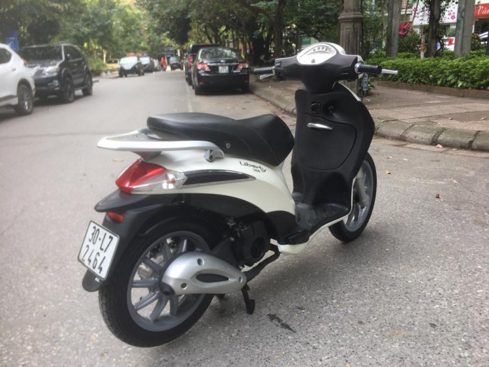 Liberty 125 nhập italia màu trắng biển Hà nội