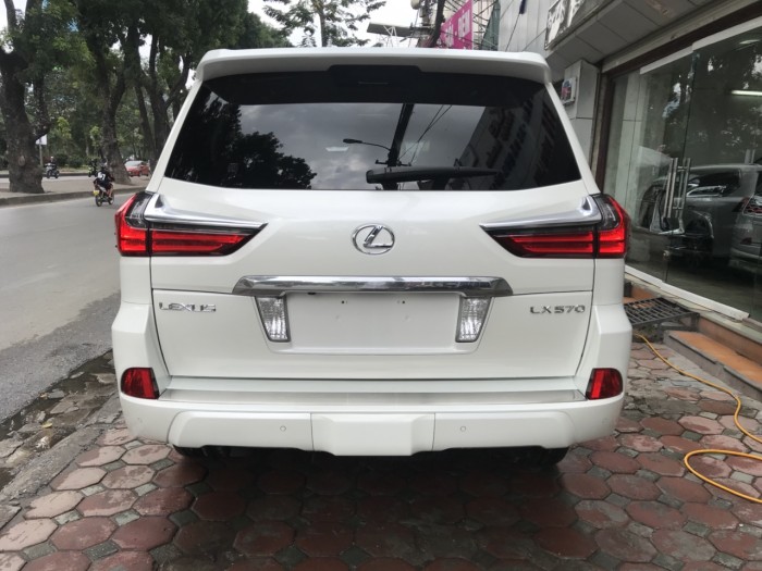 Bán Lexus LX Lx570 Trung Đông sx 2016, màu trắng mới 100% LH: 0982.842838