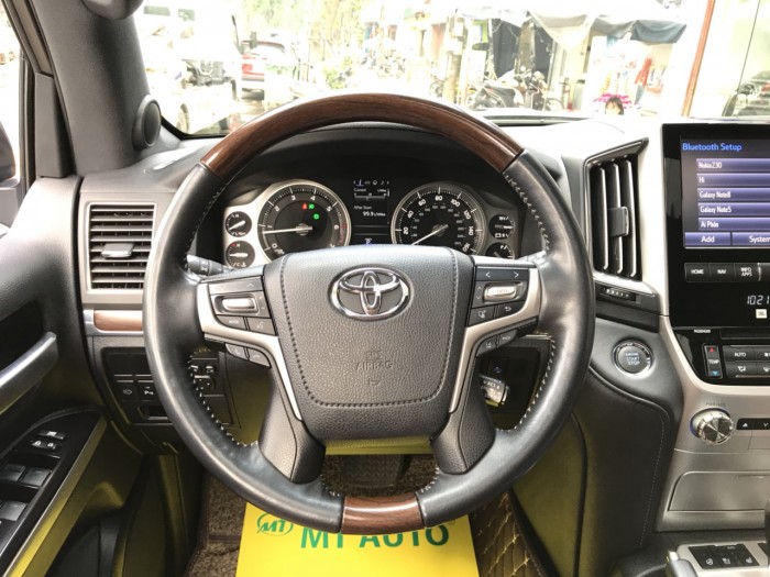 Bán Toyota Land Cruiser V8 5.7 AT đời 2016, màu đen, nhập khẩu Mỹ LH: 0982.842838