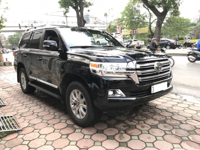 Bán Toyota Land Cruiser V8 5.7 AT đời 2016, màu đen, nhập khẩu Mỹ LH: 0982.842838