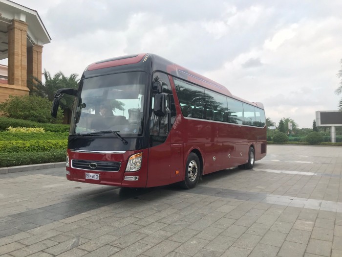 Hyundai Universe TRACOMECO 47 ghế Weichai 336 mẫu mới 2018