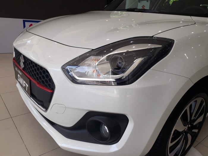 Bán xe Suzuki New Swift 2018, Có đủ màu lựa chọn, Hỗ trợ lái Thử.