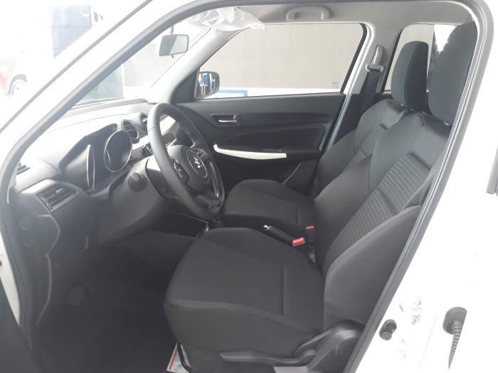 Bán xe Suzuki New Swift 2018, Có đủ màu lựa chọn, Hỗ trợ lái Thử.