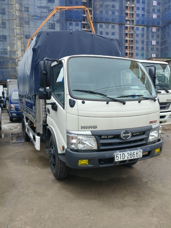 HINO 3.5 - 4.5 - 5.2 tấn thùng dài 4.5m và 5m nhập khẩu nguyên con GIÁ RẺ - TRẢ GÓP