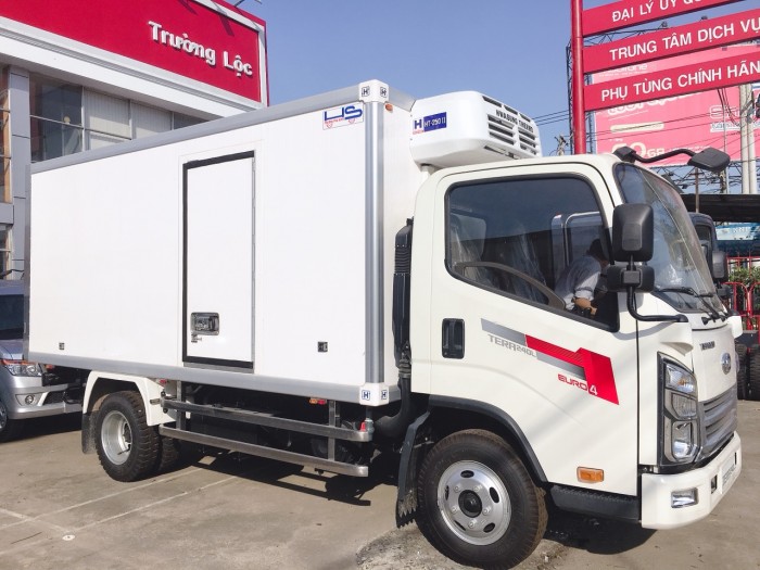 Nơi bán xe tải nhẹ đông lạnh 2,5 tấn tera240L