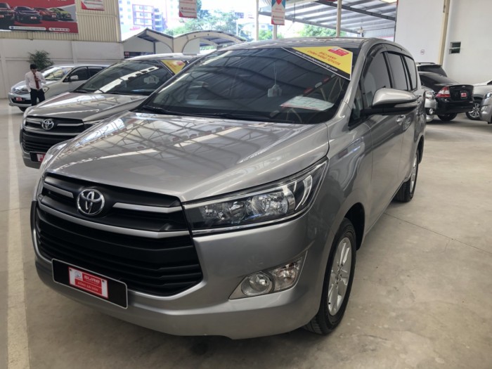 Bán Innova 2.0E đời 2017 Số sàn, giá còn giảm nhiều nhé!