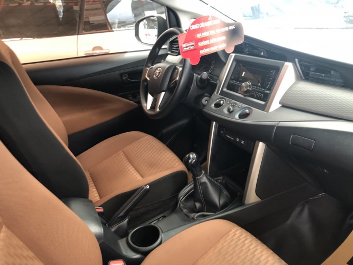 Bán Innova 2.0E đời 2017 Số sàn, giá còn giảm nhiều nhé!