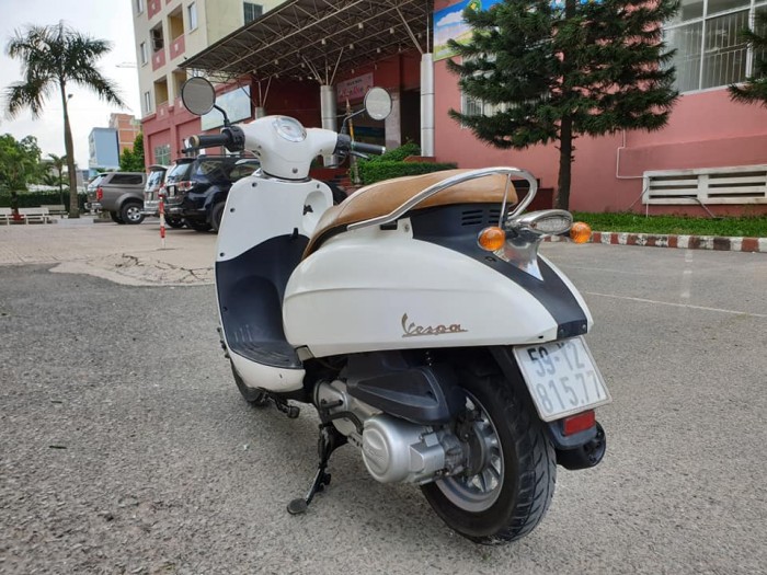 Sachs Amici 125 Trắng Tinh Khôi Kiểu Dáng Vespa Italia Thời Trang Sang Trọng Thương Hiệu Xe Của CHLB.Đức Tuyệt Đẹp