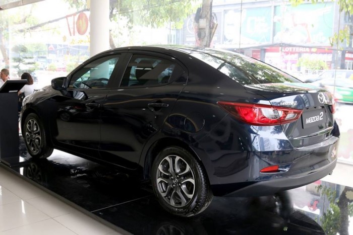 Mazda 2 nhập khẩu (xanh đen) - Đủ màu giao ngay - Gọi hotline nhận giá tốt nhất