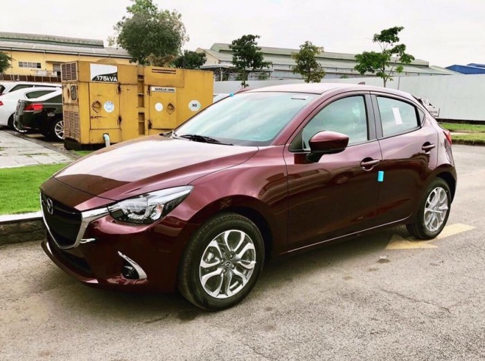 Mazda 2 nhập khẩu (đỏ mận) - Đủ màu giao ngay - Gọi hotline nhận giá tốt nhất