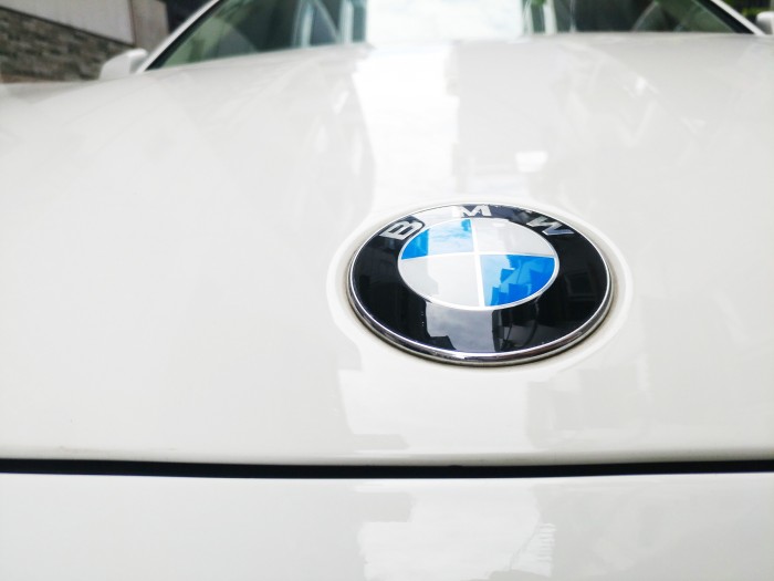 Bán xe BMW 750Li 2011 màu trắng biển TP