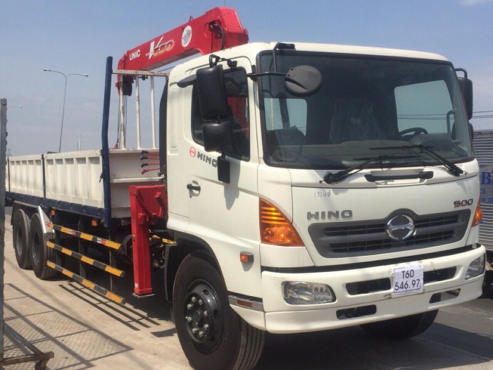Xe tải Hino FC gắn cẩu Unic UR-V340 3 tấn 4 đốt