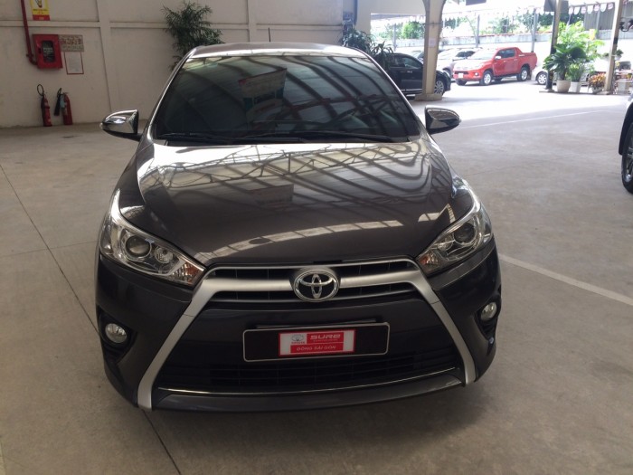 Yaris G đời 2015, màu xám , nhập khẩu nguyên chiếc, liên hệ nhân giá tốt.