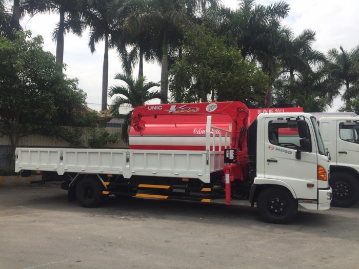 Hino Fc Euro4 - Tải 4600kg - Mới 100% 2018 Cẩu URV 344- 4 khúc
