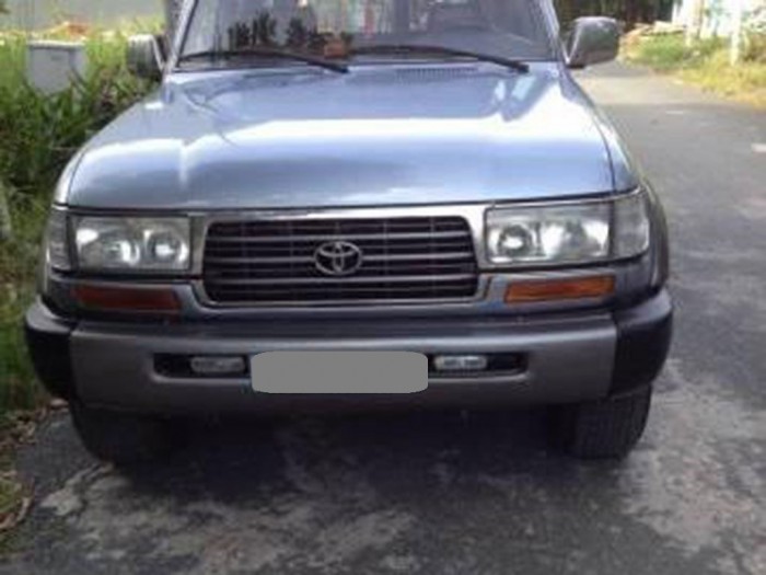 Bán Toyota land cruiser 4.5 xám 1997 hai cầu số sàn xe còn rất đẹp.
