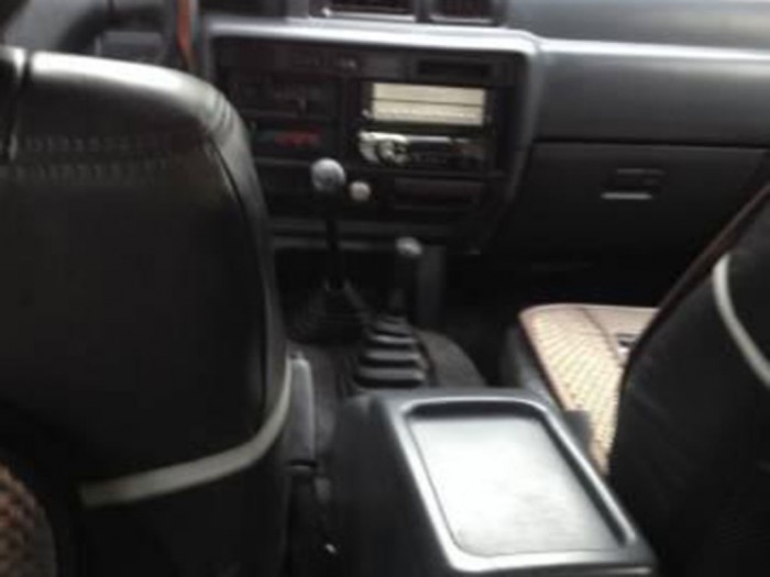 Bán Toyota land cruiser 4.5 xám 1997 hai cầu số sàn xe còn rất đẹp.