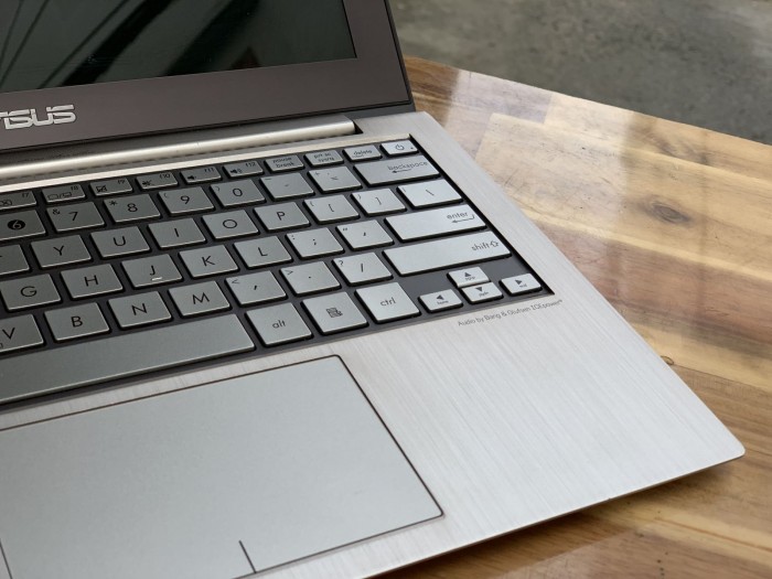 Laptop Asus Zenbook UX21E, i7 2677M 4G SSD256 12in Đẹp