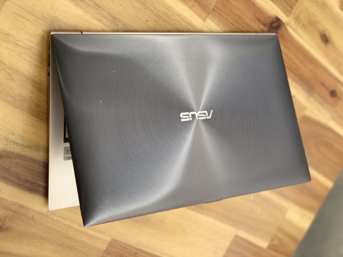 Laptop Asus Zenbook UX21E, i7 2677M 4G SSD256 12in Đẹp