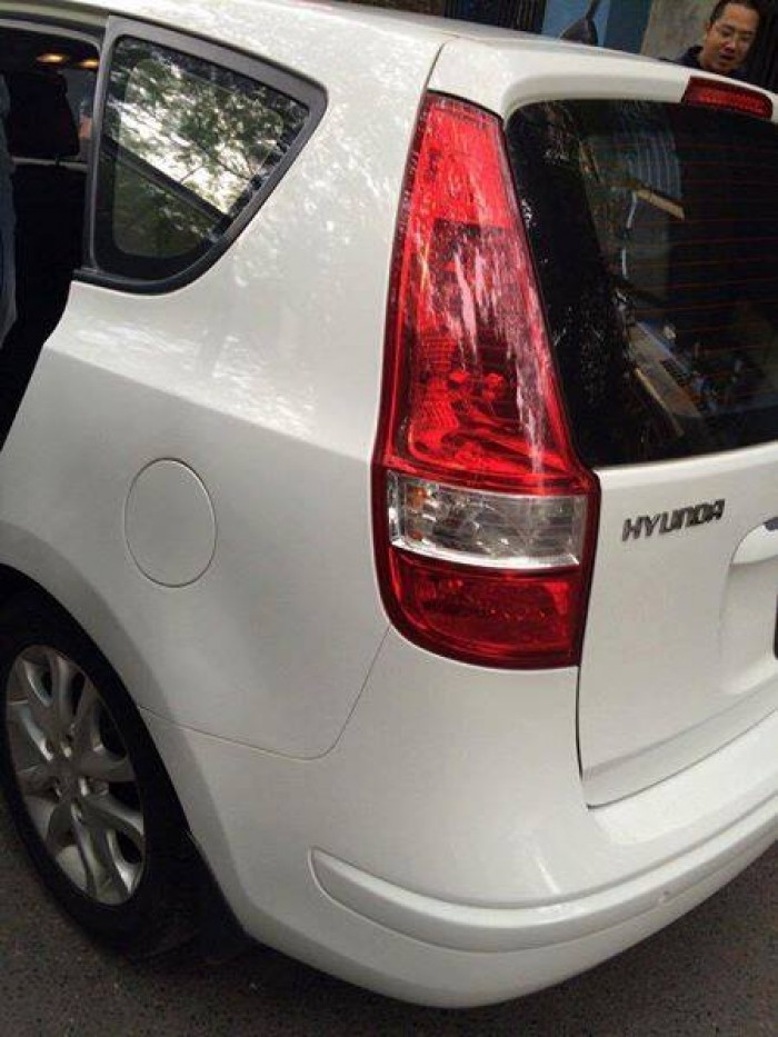 Bán xe Huyndai i30 cw 2009 tự động màu trắng nhập khẩu Hàn Quốc