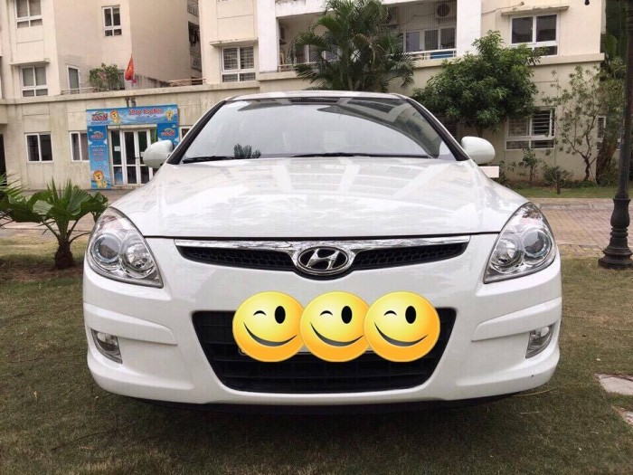 Bán xe Huyndai i30 cw 2009 tự động màu trắng nhập khẩu Hàn Quốc