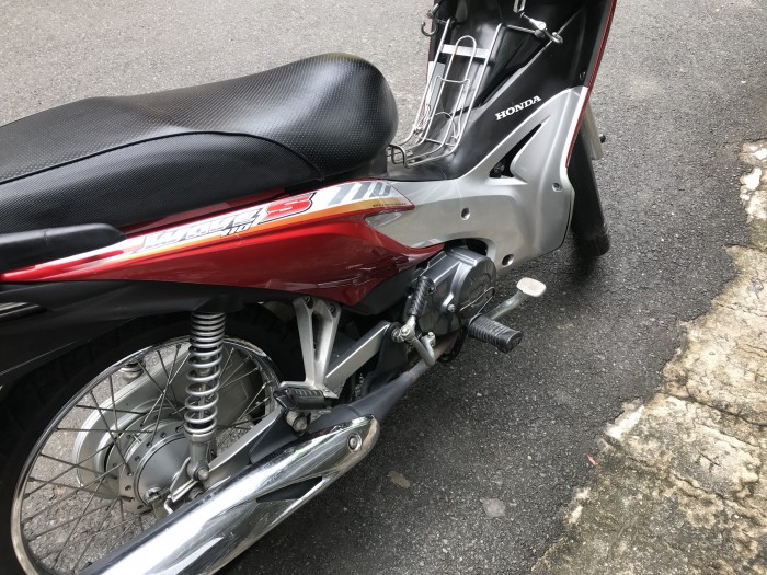 Đổi xe cho mẹ nên bán Honda Wave đỏ 2014 xe bstp chính chủ.