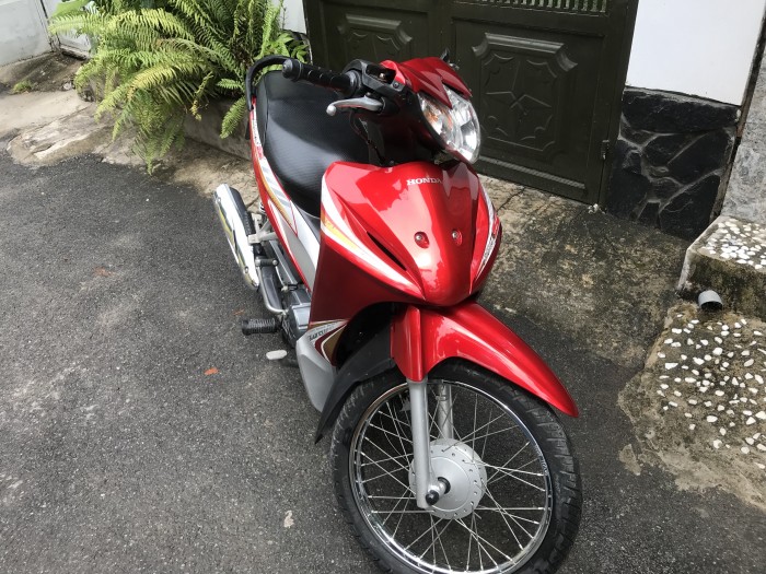 Đổi xe cho mẹ nên bán Honda Wave đỏ 2014 xe bstp chính chủ.