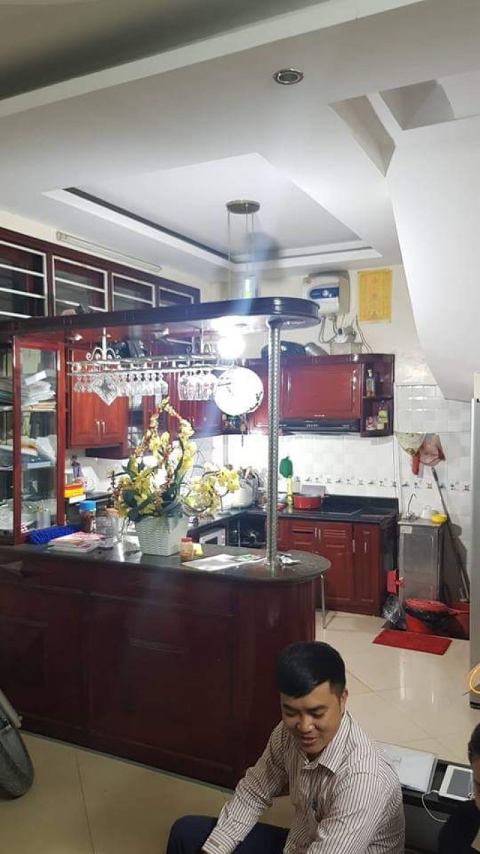 Mặt ngõ Thịnh Quang DT 41 m2 5 tầng  MT 5m