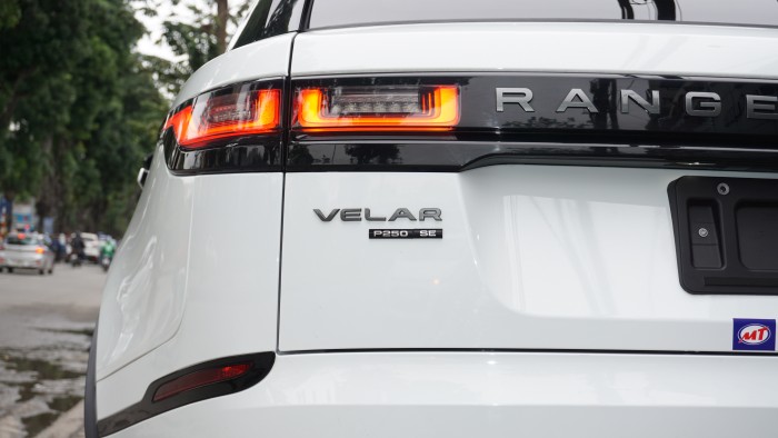 Bán ô tô Range Rover Velar R-Dynamic Model 2018, màu trắng, nhập khẩu Mỹ