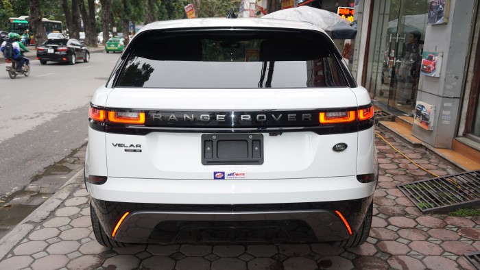 Bán ô tô Range Rover Velar R-Dynamic Model 2018, màu trắng, nhập khẩu Mỹ