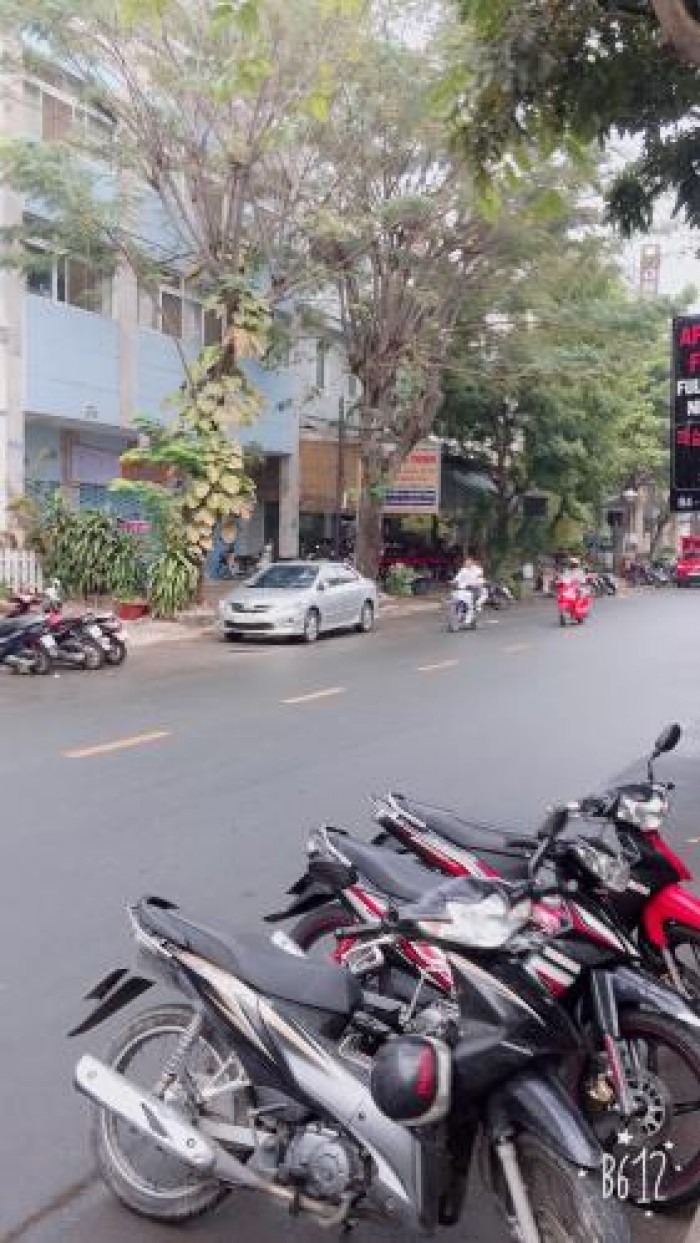Cho thuê căn hộ dịch vụ full NT ngay MT Cao Triều Phát thuộc KĐT Phú Mỹ Hưng (Q7).