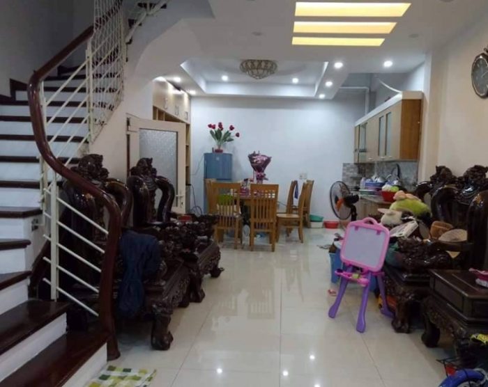 Bán nhà riêng MỚI gần đường ô tô phố Xã Đàn, diện tích 35m2