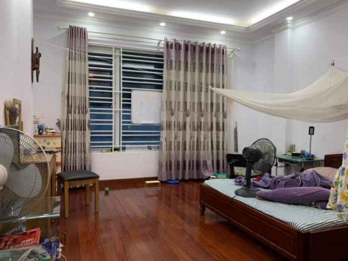 Bán nhà riêng MỚI gần đường ô tô phố Xã Đàn, diện tích 35m2