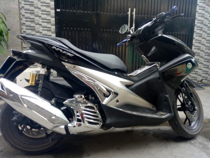 Cần tiền gấp nên bán con xe yêu thích Yamaha NVX 155c ABS bstp chính chủ mới 99%