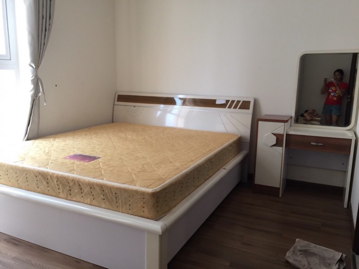 Cần cho thuê gấp căn hộ chung cư Hoàng Quốc Việt, full đồ, 2pn,Giá 9tr/th.