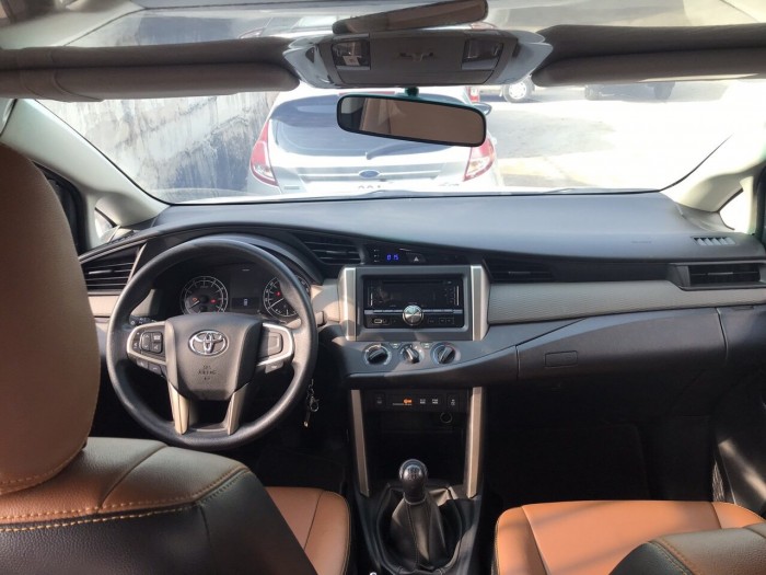 Bán Toyata Innova sx 2017 chạy lướt đúng 19.000km