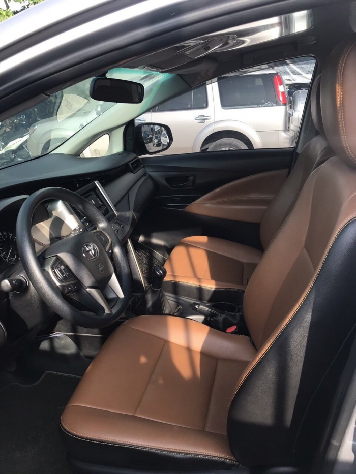 Bán Toyata Innova sx 2017 chạy lướt đúng 19.000km