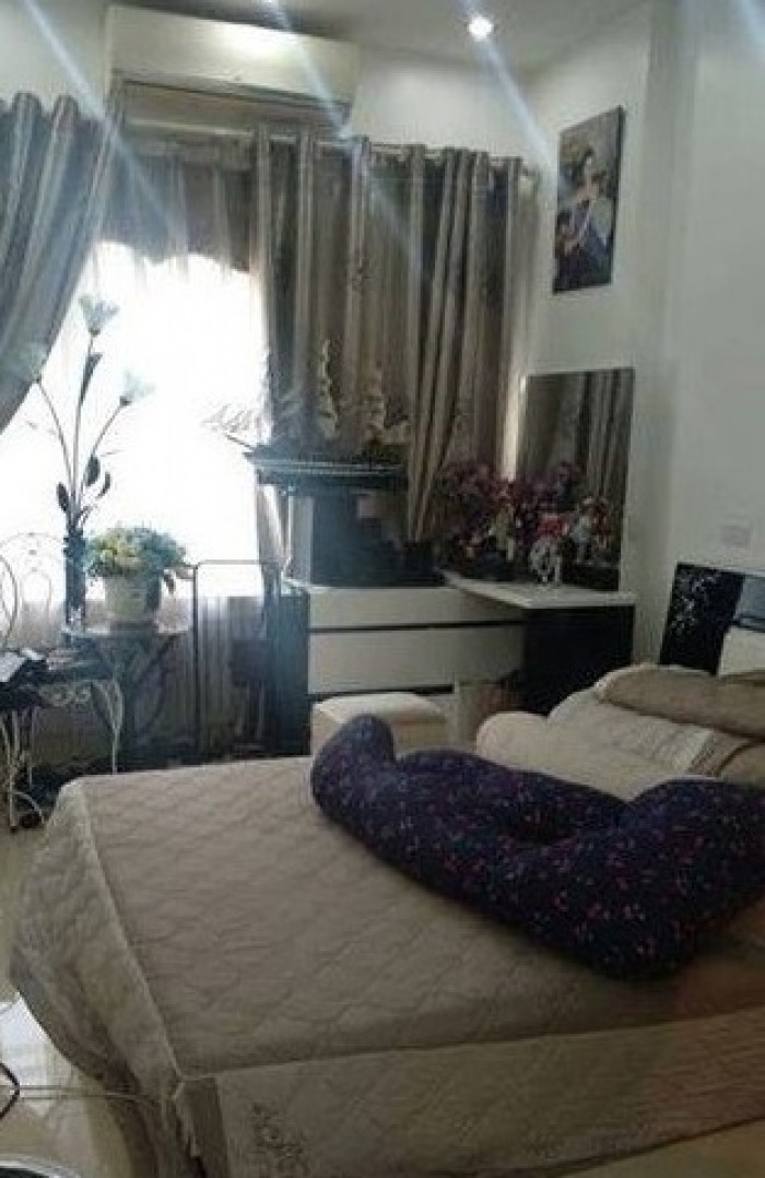 Bán nhà riêng phố Trung Kính 37m2x 4 tầng, Mt: 4.5m