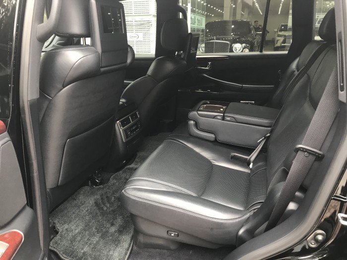 Lexus LX570 sản xuất và đăng ký 2014,màu đen,xe cực mới ,tên công ty