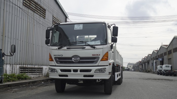 Xe tải Hino 16 tấn thùng lửng 7m6, trả trước 150 triệu có xe giao ngay
